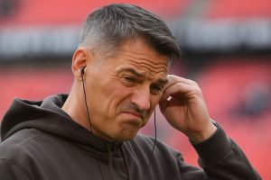 St Pauli head coach Alexander Blessin